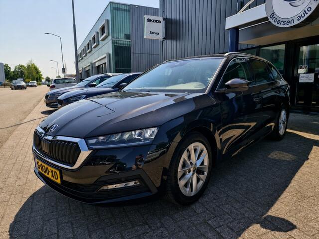 Skoda OCTAVIA Combi 1.0 TSI Business Edition | Navigatie | Adaptieve Cruise Control