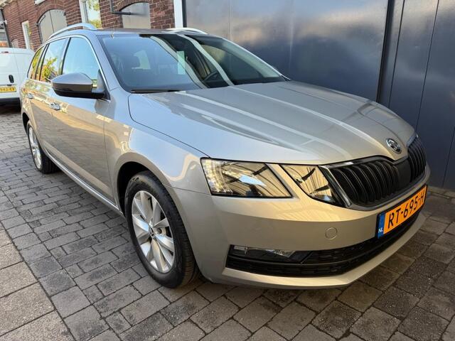 Skoda OCTAVIA 1.0 TSI Business Climat Cruise Carplay Trekhaak
