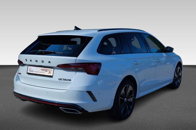 Skoda OCTAVIA Combi 1.4 TSI RS iV | Alcantara leer pakket | Massage stoelen | Winterpakket