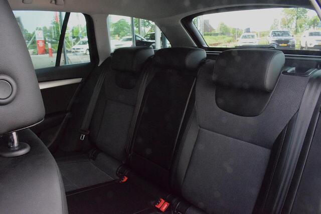 Skoda OCTAVIA Combi 1.5 TSI Greentech Business Edition | Apple Carplay | Half Leer | Stoelverwarming
