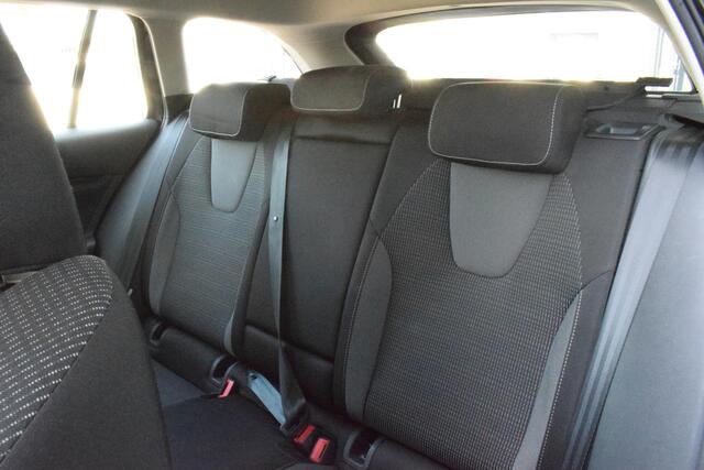Skoda OCTAVIA Combi 1.0 TSI Business Edition | Apple CarPlay | Cruise | Climate