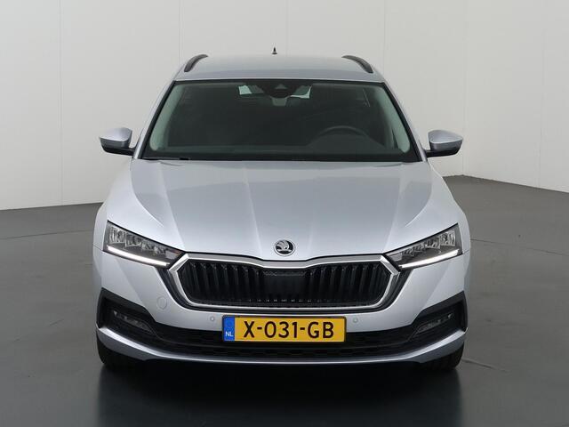 Skoda OCTAVIA Combi 1.0 TSI Business Edition | Virtual Cockpit | Navigatie | Parkeersensoren | DAB | Elektr. Achterklep | Climate Control | Cruise Control |