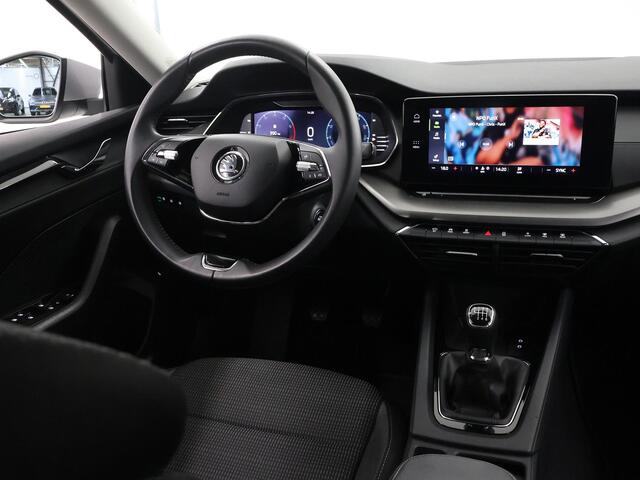 Skoda OCTAVIA Combi 1.0 TSI Business Edition | Virtual Cockpit | Navigatie | Parkeersensoren | DAB | Elektr. Achterklep | Climate Control | Cruise Control |