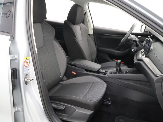 Skoda OCTAVIA Combi 1.0 TSI Business Edition | Virtual Cockpit | Navigatie | Parkeersensoren | DAB | Elektr. Achterklep | Climate Control | Cruise Control |