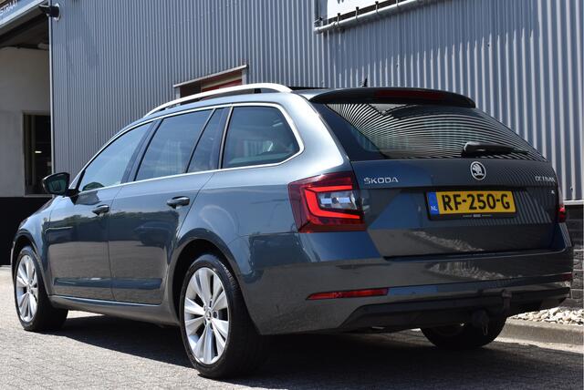 Skoda OCTAVIA Combi 1.0 TSI Greentech Style Business NL-auto, Panorama, Trekhaak, Canton, Adaptive cruise, Stoelverwarming, Carplay