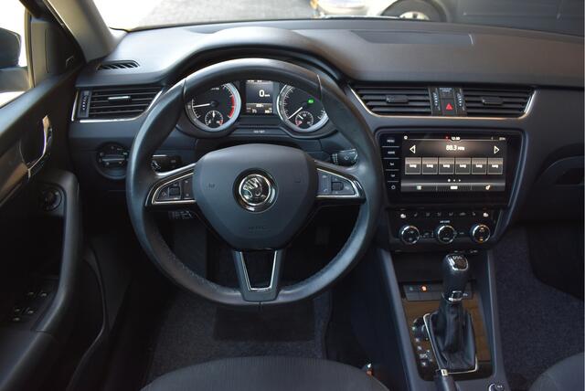 Skoda OCTAVIA Combi 1.0 TSI Greentech Style Business NL-auto, Panorama, Trekhaak, Canton, Adaptive cruise, Stoelverwarming, Carplay