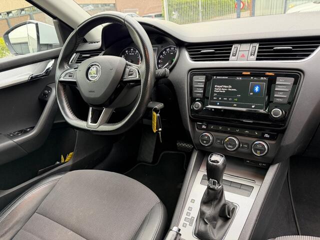 Skoda OCTAVIA 1.0 TSI Greentech Ambition Bns PANO CLIMA NETTE AUTO NAP APK 2-2027