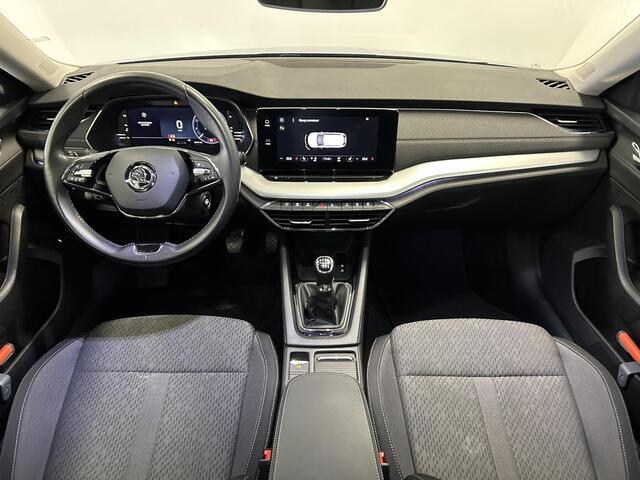 Skoda OCTAVIA Combi 1.5 TSI 150 pk First Edition | Adaptive Cruise | Elektr. Achterklep | LED Matrix | Keyless Entry