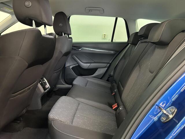 Skoda OCTAVIA Combi 1.5 TSI 150 pk First Edition | Adaptive Cruise | Elektr. Achterklep | LED Matrix | Keyless Entry