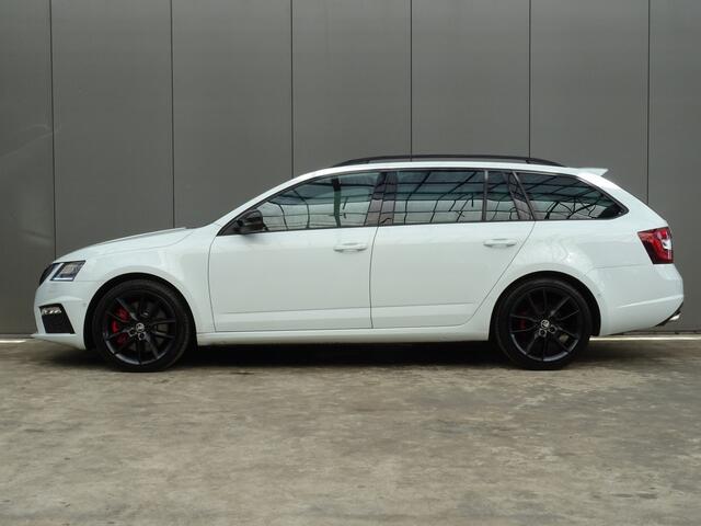 Skoda OCTAVIA Combi 2.0 TSI RS 245 Business * 230 PK * VRS * PANORAMADAK !!