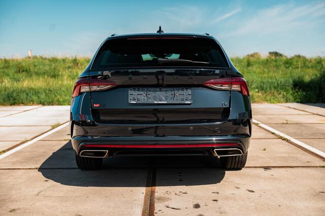 Skoda OCTAVIA Combi 1.4 TSI RS iV | PANO | ALCANTARA SPORT COMFORT STOELEN