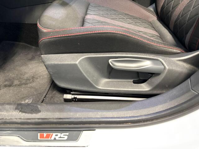 Skoda OCTAVIA Combi 1.4 TSI iV PHEV 245pk DSG RS · Inklapbare Trekhaak · Head-Up Display · Matrix LED · Stoelverwarming · ACC · Keyless ·