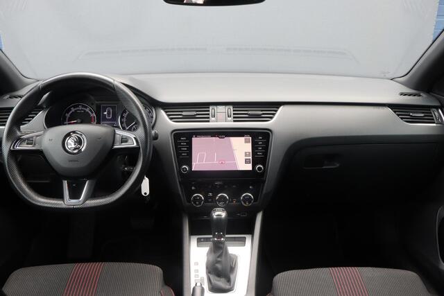 Skoda OCTAVIA Combi 1.5 TSI Greentech Sport Business 150PK | Automaat | Navigatie | Climate control | Cruise control