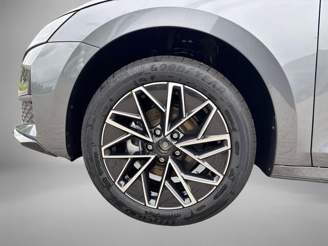 Skoda OCTAVIA combi Sportline Business 1.5 TSI m-HEV 110 kW / 150 PK | Trekhaak wegklapbaar | Panoramisch schuif/kanteldak | 1.000,- inruilbonus!!