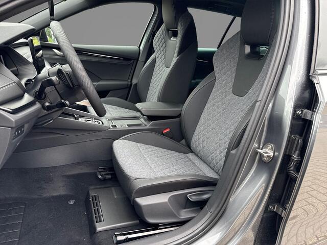 Skoda OCTAVIA combi Sportline Business 1.5 TSI m-HEV 110 kW / 150 PK | Trekhaak wegklapbaar | Panoramisch schuif/kanteldak | 1.000,- inruilbonus!!