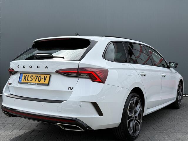 Skoda OCTAVIA Combi BWJ 2023 1.4 TSI iV PHEV 225PK Sportline Business FULL LED | HALF LEDER | ELEKTR. STOELEN | KEYLESS | ADAPTIVE CRUISE | STOELVERW. | ELEKTR. ACHTERKLEP | CARPLAY + ANDROID | NAVI | CLIMA | CRUISE | LMV | PDC