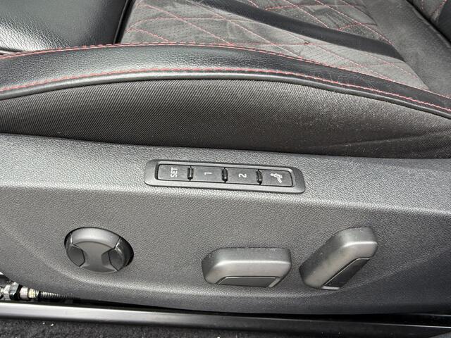 Skoda OCTAVIA Combi BWJ 2023 1.4 TSI iV PHEV 225PK Sportline Business FULL LED | HALF LEDER | ELEKTR. STOELEN | KEYLESS | ADAPTIVE CRUISE | STOELVERW. | ELEKTR. ACHTERKLEP | CARPLAY + ANDROID | NAVI | CLIMA | CRUISE | LMV | PDC