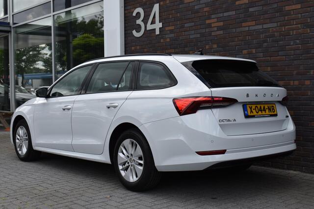 Skoda OCTAVIA Combi 1.0 e-TSI Ambition VirtualCockpit NAVI ECC