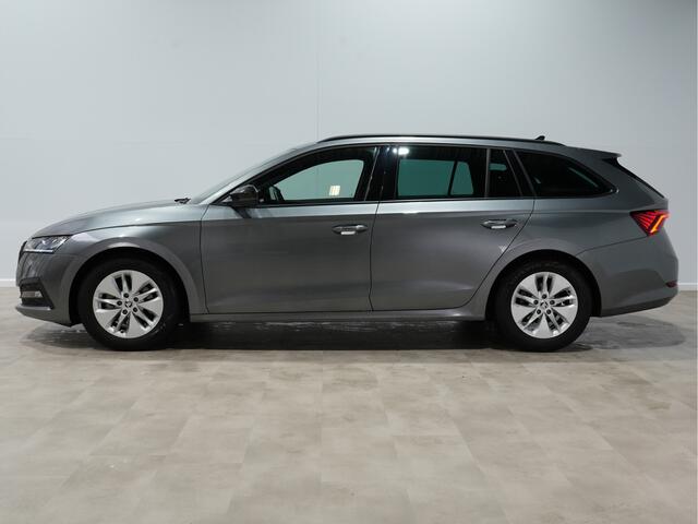 Skoda OCTAVIA Combi 1.0 e-TSI 110pk DSG sport business Trekhaak| Navi | Digital Cockpit | Andoid/Carplay | LED