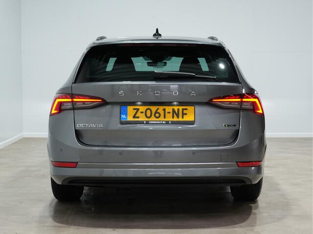 Skoda OCTAVIA Combi 1.0 e-TSI 110pk DSG sport business Trekhaak| Navi | Digital Cockpit | Andoid/Carplay | LED