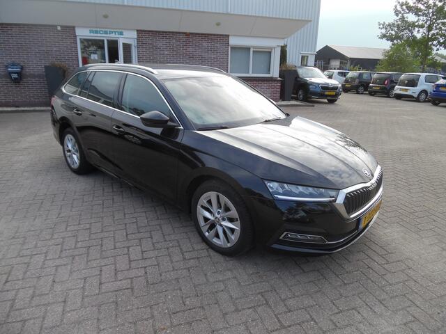 Skoda OCTAVIA Combi 1.0 e-TSI Business Edition Plus