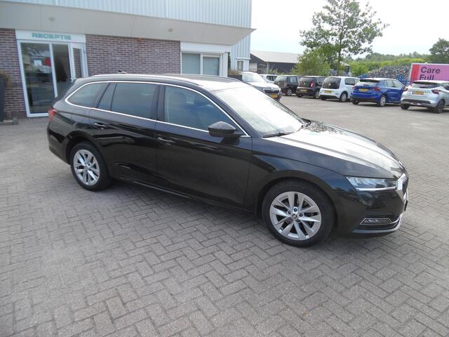 Skoda OCTAVIA Combi 1.0 e-TSI Business Edition Plus