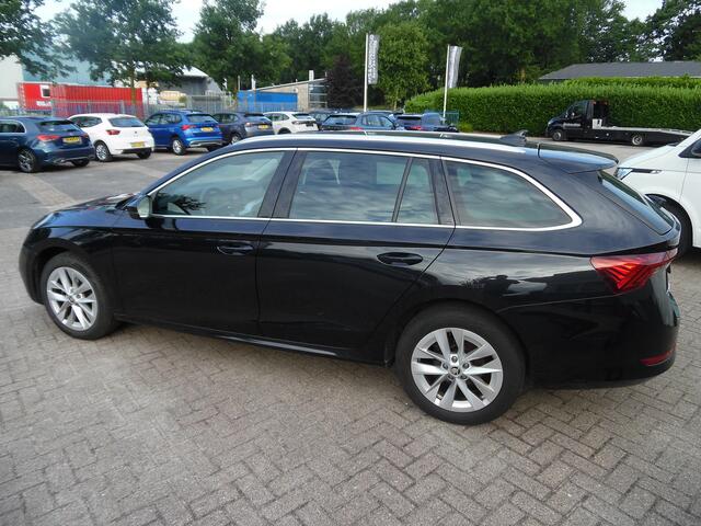 Skoda OCTAVIA Combi 1.0 e-TSI Business Edition Plus