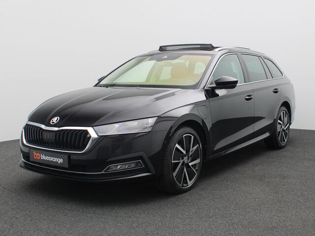 Skoda OCTAVIA Combi 1.4 TSI iV PHEV Business Edition Plus 204PK DSG SOH 98%, Trekhaak, Pano-Schuifdak, Head-Up Display, Virtual Pedal, Achteruitrijcamera, Keyless, Voorruitverwarming, Memorystoel