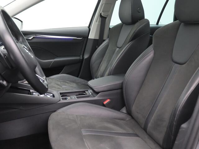 Skoda OCTAVIA Combi 1.4 TSI iV PHEV Business Edition Plus 204PK DSG SOH 98%, Trekhaak, Pano-Schuifdak, Head-Up Display, Virtual Pedal, Achteruitrijcamera, Keyless, Voorruitverwarming, Memorystoel