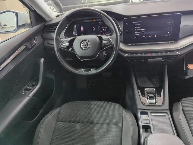 Skoda OCTAVIA Combi 1.5 e-TSI Business Edition Trekhaak | Cruise | LED | Privacyglas | LMV 16"| NL auto | 1e eig.