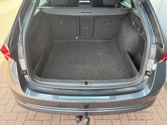 Skoda OCTAVIA Combi 1.0 e-TSi DSG Sport Business TREKHAAK/ADAPT.CRUISE/CARPLAY/18INCH/WINTERPACK