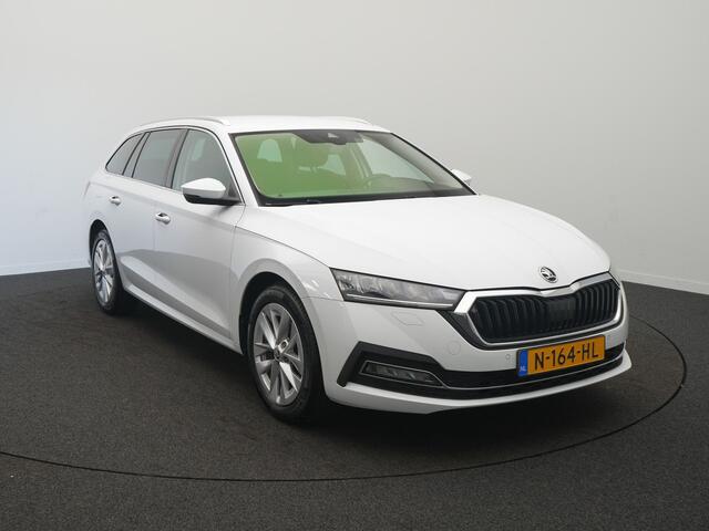 Skoda OCTAVIA Combi 1.0 e-TSI Business Edition Plus - RIJKLAARPRIJS - Achteruitrijcamera - Apple Carplay - Android Auto