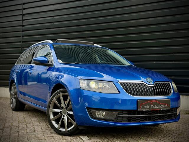 Skoda OCTAVIA Combi 2.0 TDI 150PK! AUT|PANO|CAMERA|CARPLAY|KEYLESS|DCC|LEER