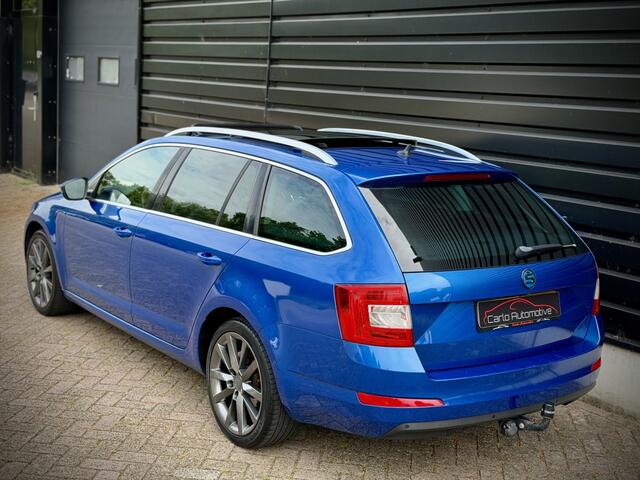 Skoda OCTAVIA Combi 2.0 TDI 150PK! AUT|PANO|CAMERA|CARPLAY|KEYLESS|DCC|LEER