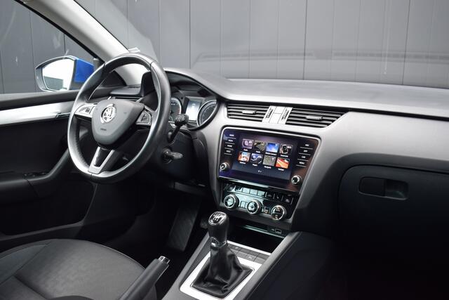 Skoda OCTAVIA Combi 1.5 TSi Greentech Business Edition Plus ECC | Carplay | Full Map Navi | Stoelverwarming | Trekhaak