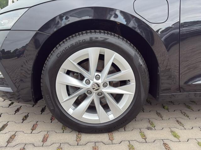 Skoda OCTAVIA 1.4 TSI iV AMBITION CAMERA/CRUISE/DIG-DASH/STOEL+STUURVERW/CARPLAY