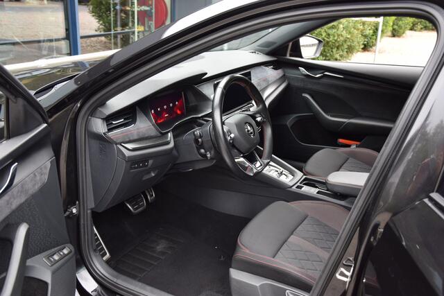 Skoda OCTAVIA Combi 1.4 TSI 245PK RS iV PHEV Business DSG Automaat | Geen Import (uniek) | BOVAG Garantie | Plug in Hybride SOH 94,67% | Matrix LED | Adaptive Cruise Control | Apple Carplay/Android Auto | Electrische Achterklep |