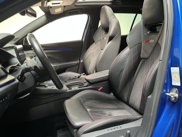 Skoda OCTAVIA Combi 1.4 TSI RS iV PHEV Business / AUTOMAAT/ 245PK/ PANO/ PARK.SENSOR.V+A/ CAMERA/ SMARTLINK/ STOELVERWARM./ MASSAGE/ MEMORY SEAT/ ELEK.ACHTERKLEP/ KEYLESS/ DIGITAL DASH/ NAVI/ DAB/ CLIMA/ LED/ 18'' LMV
