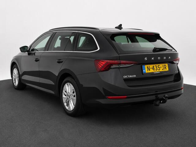 Skoda OCTAVIA Combi 1.0 e-TSI Business Edition Trekhaak Airco ECC Navi Wireless Carplay PDC VA Full LED Virtual Cockpit Cruise Control