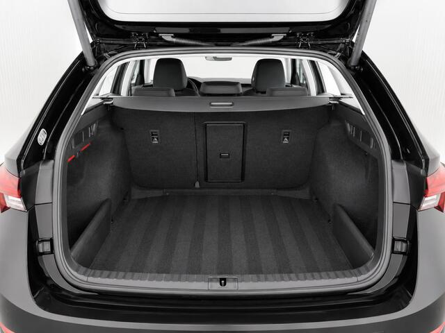 Skoda OCTAVIA Combi 1.0 e-TSI Business Edition Trekhaak Airco ECC Navi Wireless Carplay PDC VA Full LED Virtual Cockpit Cruise Control