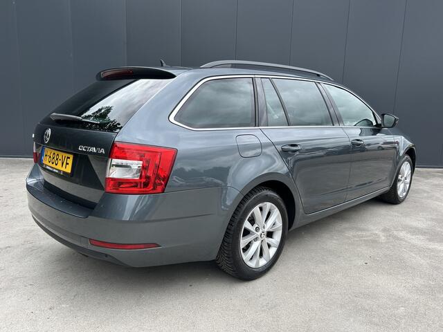 Skoda OCTAVIA Combi 1.0 TSI 1e EIGENAAR Greentech Business Edition TREKHAAK NAVI CRUISE ECC LMV