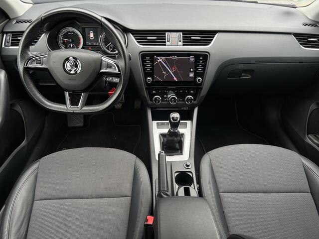 Skoda OCTAVIA Combi 1.0 TSI 1e EIGENAAR Greentech Business Edition TREKHAAK NAVI CRUISE ECC LMV