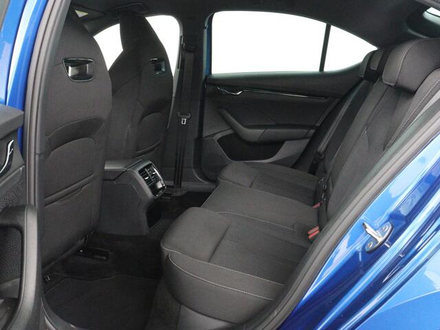 Skoda OCTAVIA 1.4 TSI iV PHEV Sportline Business | SOH 92,5% | Navigatie | Parkeerhulp | Adaptive cruise | DAB+ | Carplay | Sfeerverlichting | Climate control | keyless