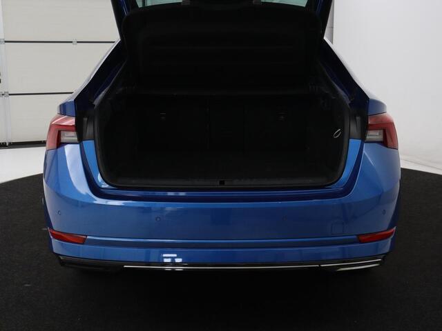 Skoda OCTAVIA 1.4 TSI iV PHEV Sportline Business | SOH 92,5% | Navigatie | Parkeerhulp | Adaptive cruise | DAB+ | Carplay | Sfeerverlichting | Climate control | keyless