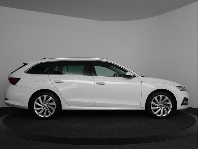 Skoda OCTAVIA Combi 1.4 TSI iV PHEV Style | Stoelverwarming | Elektrisch bedienbare stoelen