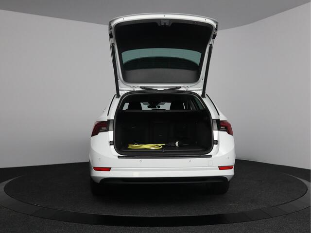 Skoda OCTAVIA Combi 1.4 TSI iV PHEV Style | Stoelverwarming | Elektrisch bedienbare stoelen