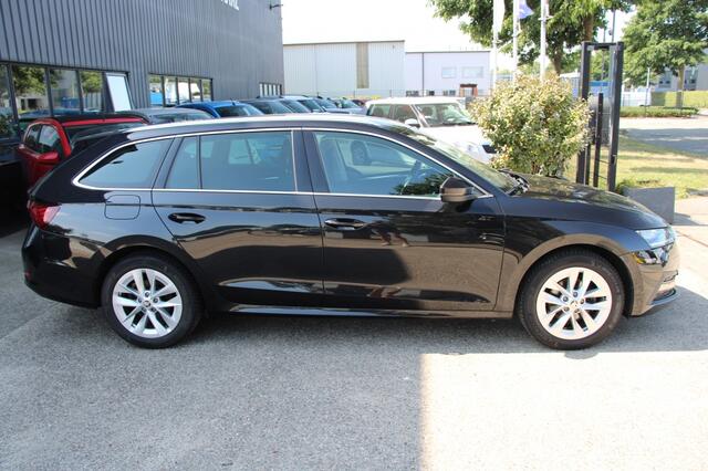 Skoda OCTAVIA Combi 1.0 TSI Bns Ed. Plus