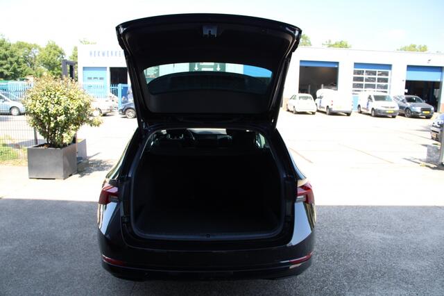 Skoda OCTAVIA Combi 1.0 TSI Bns Ed. Plus