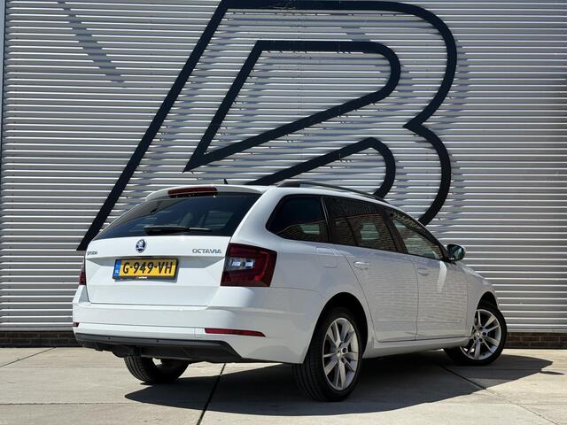 Skoda OCTAVIA Combi 1.4 TSI Greentech Style Business 1e Eigenaar|Trekhaak|Cruise|Carplay|Stoelverw|PDC V+A|Navi|Clima|APK tot 03-2027