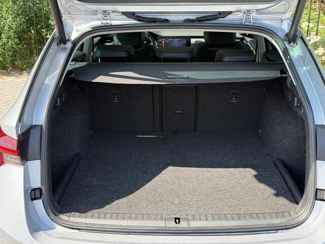 Skoda OCTAVIA Combi 1.4 TSI iV PHEV Style | Leer | Pano | HUD